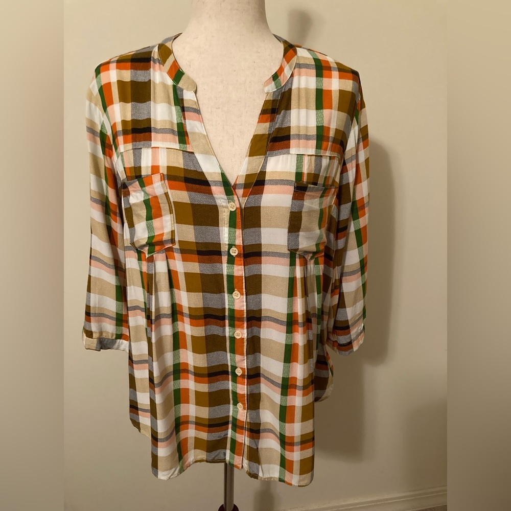 Orange Creek. Plaid button up top Size L